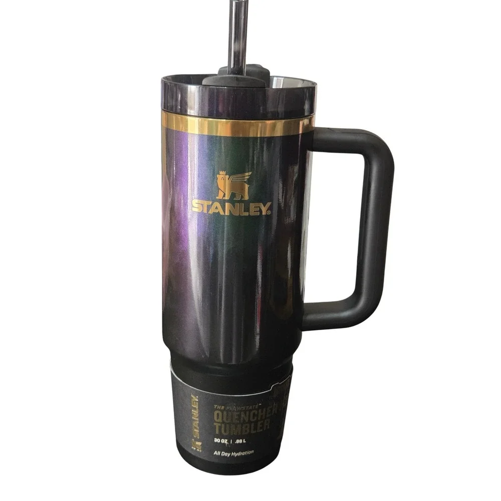 Stanley Quencher H2.0 FlowState 30oz Iridescent Purple Gold Oil Slick - Picture 2 of 2